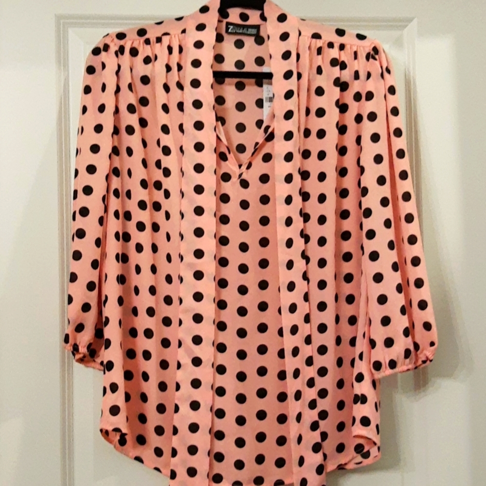 NWT NY&CO PINK / BLACK POLKA DOT TIE NECK TOP